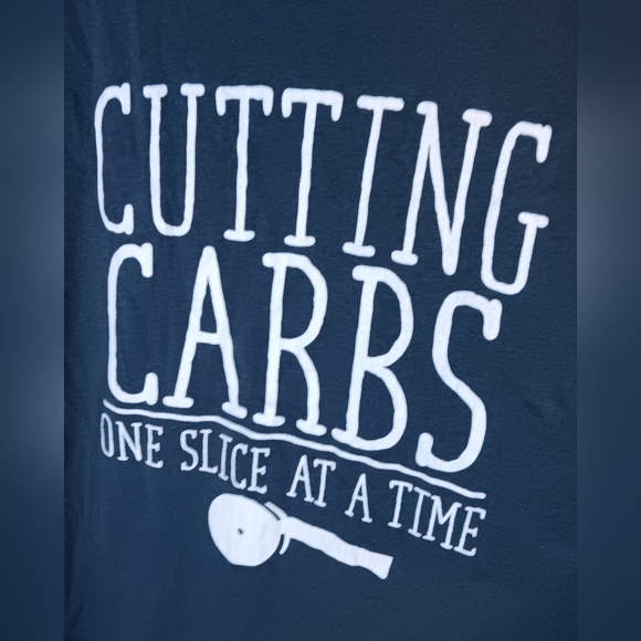 Women's Size 2XL 2 Extra Large Grey Tank Top Cutting Carbs One Slice at a Time - Picture 2 of 5